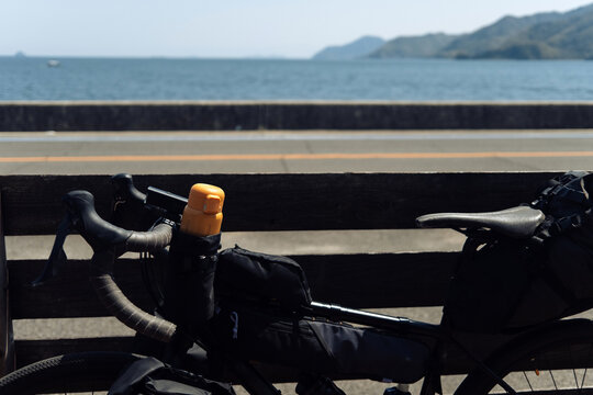 Cycling in Japan when the cherry blossoms are in bloom