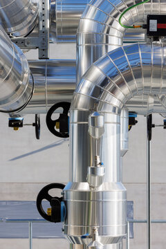 Steel ducts and pipes