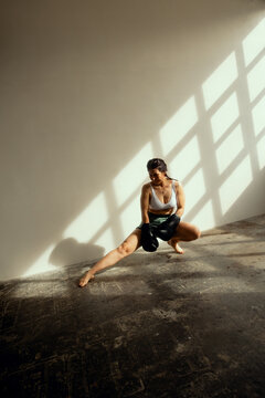 female boxer warm-up exercise