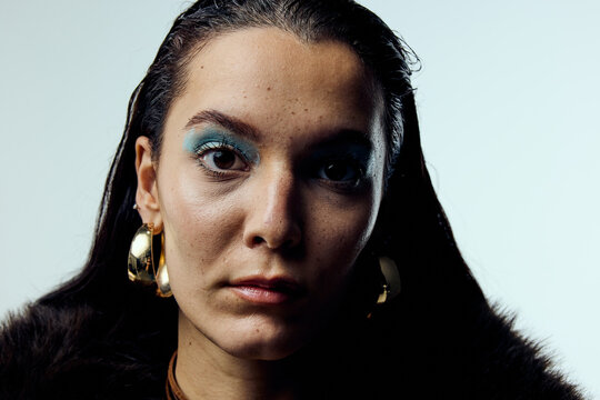 Woman with highlighted make-up