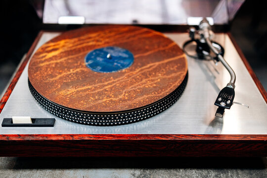Vintage Turntable with Vinyl