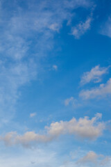 Fototapeta premium Blue Sky with Wispy Clouds