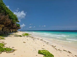 Obraz premium Turquoise water of the Nungwi beach on Zanzibar, Tanzania.