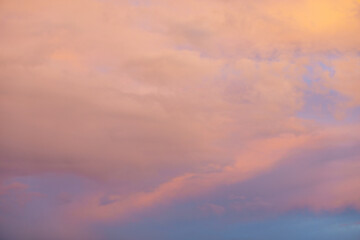 Fototapeta premium Minimalist dreamy pink sunset cloudscape for atmospheric background