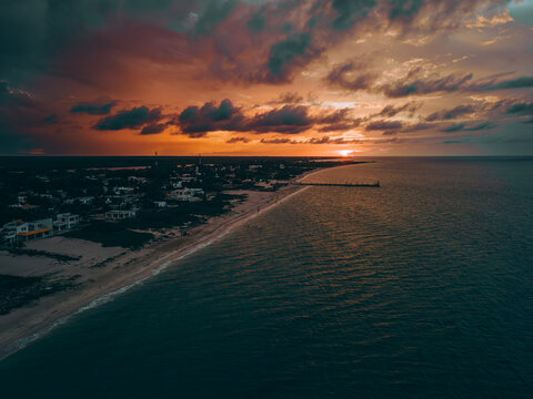 CHUBURNA YUCATAN MEXICO DURING SUNSET DRONE CHOT