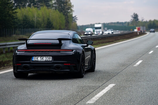 Porsche 911 Carrera 4 GTS