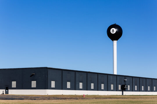 The &ldquo;World&rsquo;s Largest 8 Ball,&rdquo; marking the former site of Fischer Manufacturing Company billiards production, Tipton, Missouri, November 30, 2025