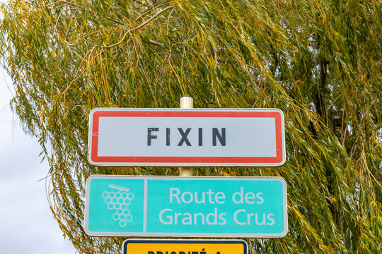 Fixin commune sign on Route des Grands Crus