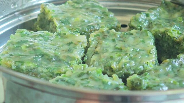Kui Chai dumplings with vegetable filling, Kui Chai, Fried Chive