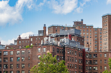 Apartment buildings in Manhattan © Martin