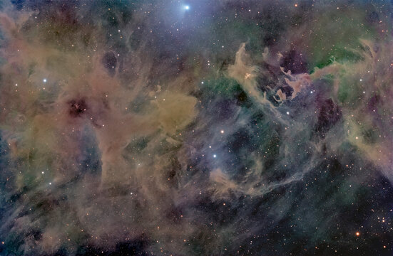 Fighting Dragons diffuse dark nebula LDN1228 in Cepheus