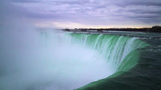 Niagara Falls top lookout view point Niagara Gorge waterfall winter cloudy sunset golden hour Ontario Canada Buffalo USA Niagara River American Horseshoe Bridal Veil Falls mist landscape nature