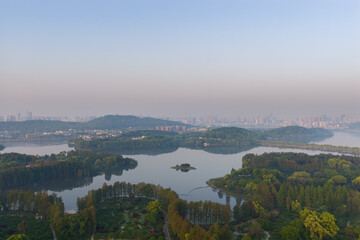 Fototapeta premium Spring Scenery of East Lake Scenic Area, Wuhan, Hubei, China