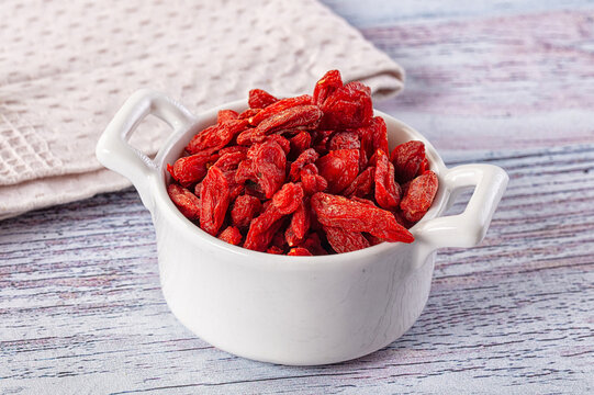 Dry Goji berries sntioxidant pile