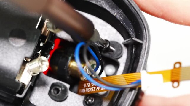 Repair of electronic devices step by step at a workshop