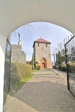 Parish of Our Lady Queen of Poland in Śmiechowo &ndash; a Roman Catholic parish belonging to the Mielno deanery, Koszalin-Kołobrzeg diocese, Poland