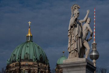 Classical sculpture with Berlin Cathedral dome and TV Tower © Jrg