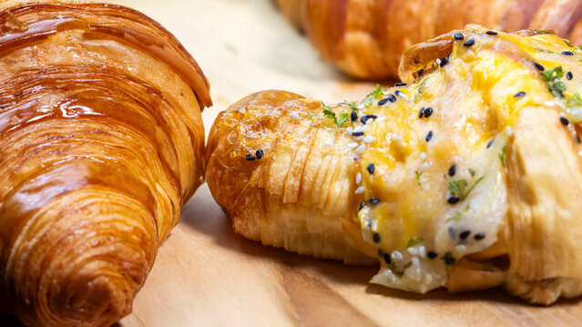 croisan variants on the table