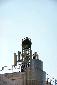 Communications antennae on a high rooftop