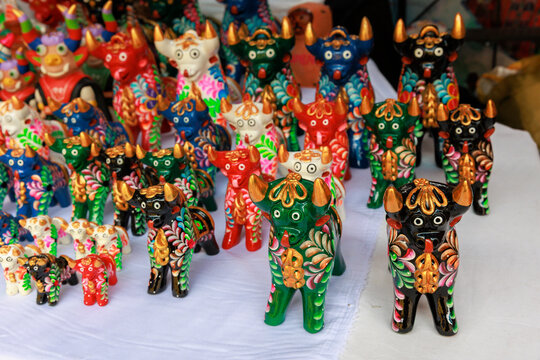Toritos of Pucara, Handicrafts and gifts from Puno, Peru