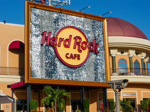 Sign outside a Hard Rock caf&eacute;
