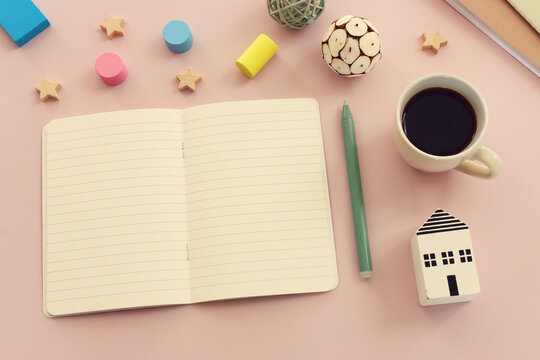 Top view image of empty notebook on table