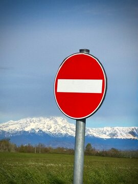 no entry sign