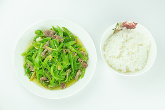 Lettuce shredded meat and white rice