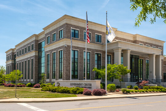 Government Center building in York, South Carolina on a sunny, summer day