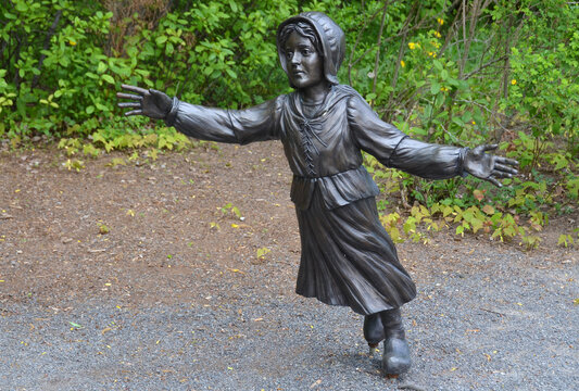 GRAND PRE NOVA SCOTIA CANADA: Deportation Sculpture in Grand Pre in Nova Scotia  as a centre of Acadian settlement from 1682 to 1755, and the deportation of the Acadians
