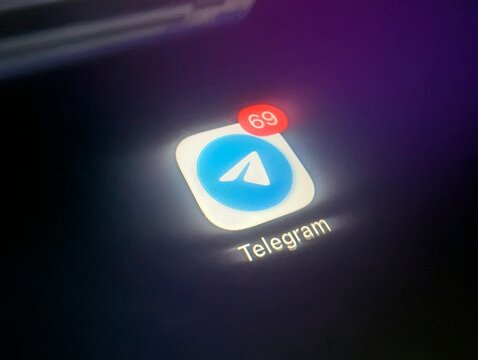 Telegram app icon on smartphone screen with unread notification badge