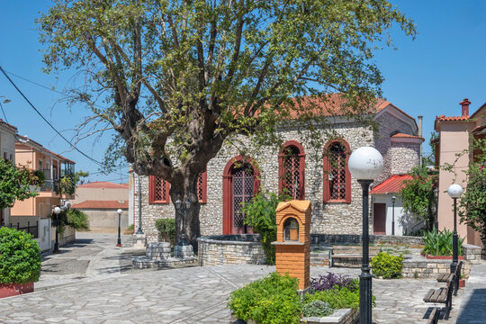 Street and building at town of Arta, Epirus, Greece