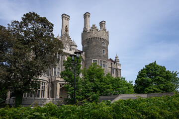 Naklejka premium Casa Loma Castle Tower - Toronto, Ontario, Canada