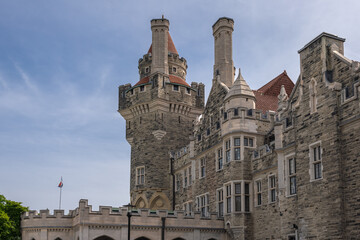 Naklejka premium Casa Loma Castle Tower - Toronto, Ontario, Canada