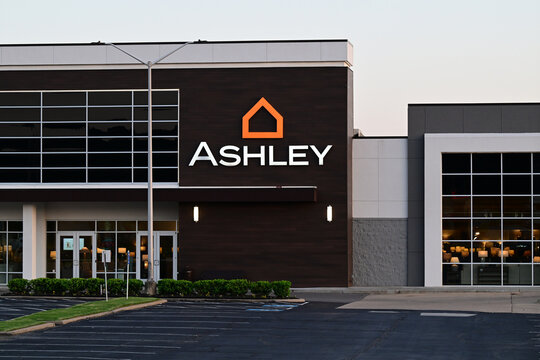 Ashley furniture and home decor store, Fort Smith, Arkansas