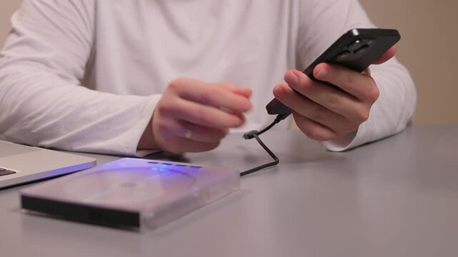 Guide to external media transfer. Instructions for connecting drives to smartphones. Complete guide on using external drives and adapters for media sharing on smartphones