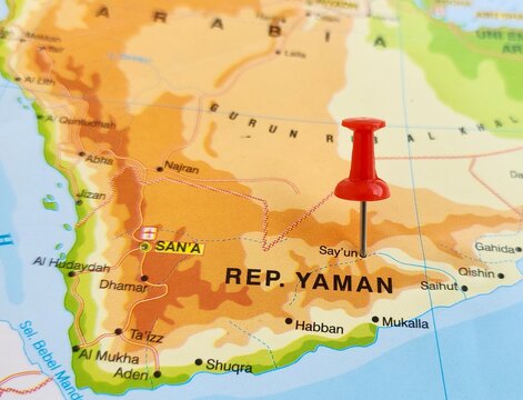 View of Seiyun, is a city in the region and Governorate of Hadhramaut in Yemen, on a geographical map of Asia, marked with red push pin