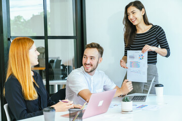 Fototapeta premium Business professionals discussing ideas in urban setting corporate communication teamwork consultation partnership strategy planning modern workplace collaboration