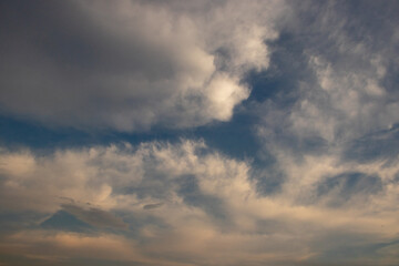 Fototapeta premium blue sky with white clouds in a natural daytime atmosphere