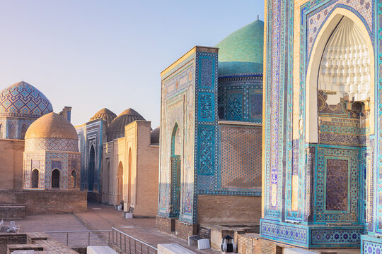 Shah-i-Zinda necropolis in Samarkand with turquoise domes and in