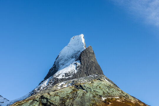 Stetinden Norwegens  National Berg in Nordland in Norwegen