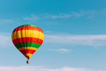 Naklejka premium Colorful Hot Air Balloon Floating in the Clear Sky During Daylight