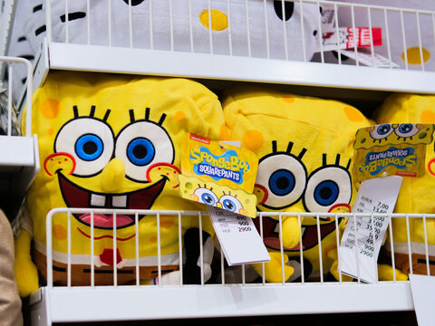 SpongeBob SquarePants Plush Toys on Retail Shelf, Nickelodeon Character Merchandise and Toy Store Inventory