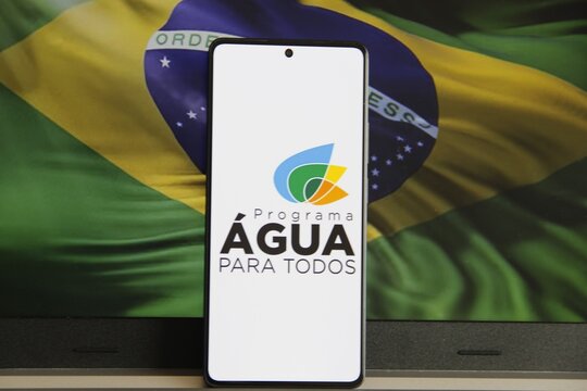 Programa &Aacute;gua para Todos - Iniciativa do Governo Federal brasileiro, integrada ao Plano Brasil sem Mis&eacute;ria e ao Novo PAC, focada em garantir acesso &agrave; &aacute;gua pot&aacute;vel e para produ&ccedil;&atilde;o em &aacute;reas rurais.