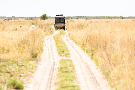 safari vehicle, Makgadigadi National Park, Botswana, Africa