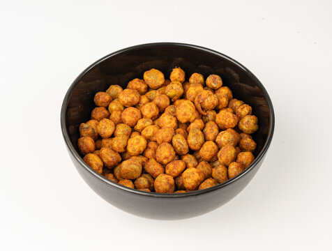 Roasted chickpeas, leblebi pile, spicy fried chana, crispy chick peas with mint and spices, east snack