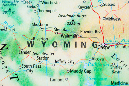 Close up map of Wyoming with Casper Riverton and Powder River.