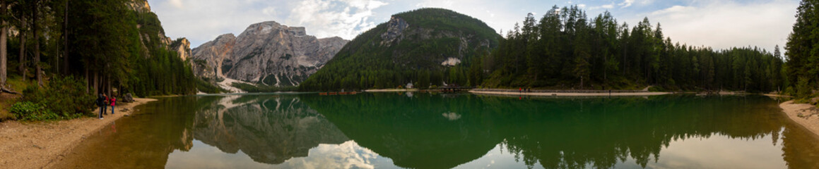 Obraz premium Pragser Wildsee, or Lake Prags, is a natural lake in the Prags Dolomites in Braies, South Tyrol, Italy.