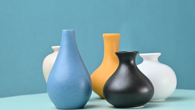 A video of small, beautiful flower vases