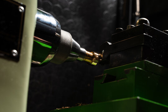 Jewelry production with gold ring milled on precision equipment.